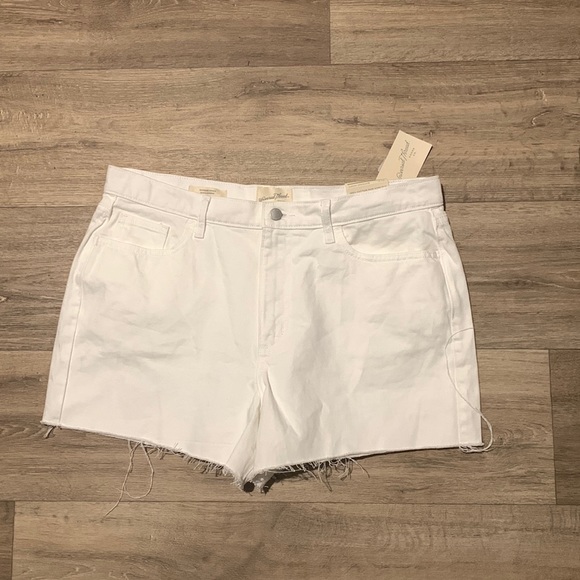 💰Universal Thread Shorts - Picture 1 of 3